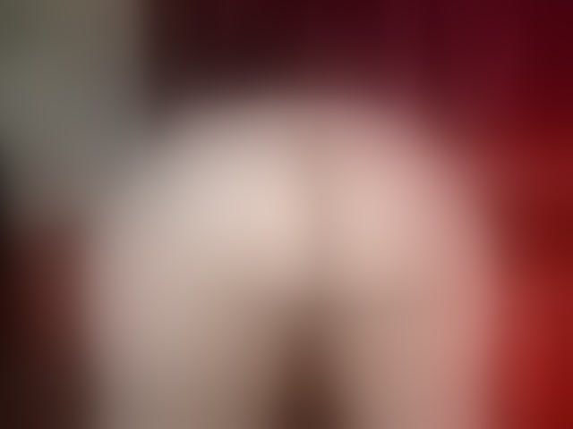 Live sex webcam photo for VivianneHart #294205555