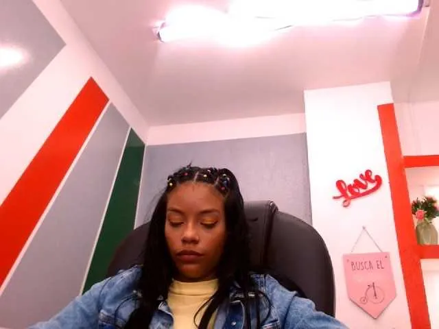 Live sex webcam photo for VividBlack22 #273777974