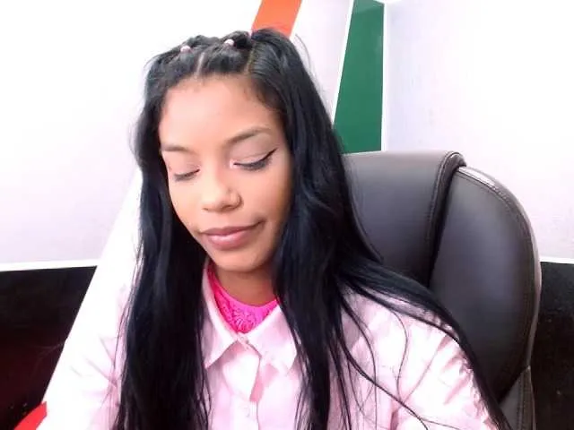 Live sex webcam photo for VividBlack22 #273815848