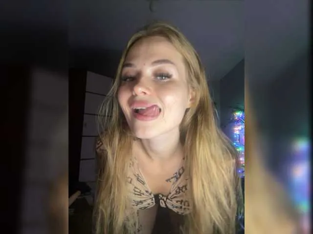 Live sex webcam photo for VladaMais #276344125