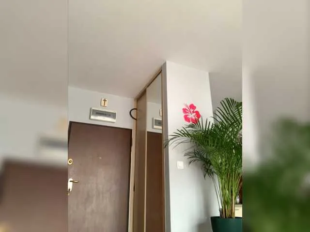 Live sex webcam photo for VladaMais #277952348