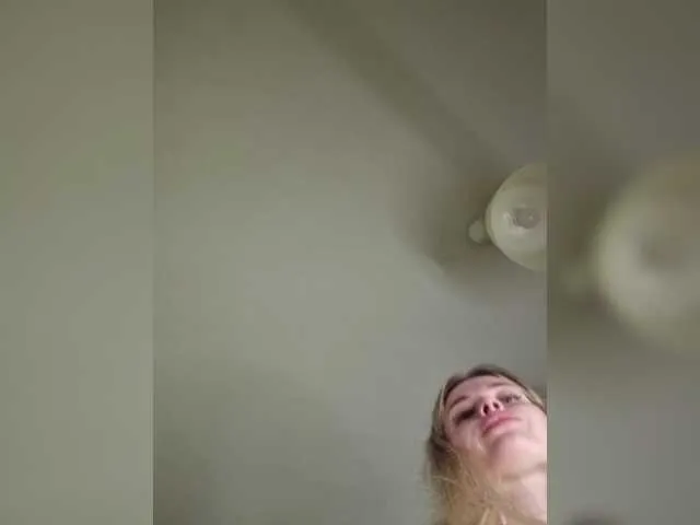 Live sex webcam photo for VladaMais #291227098