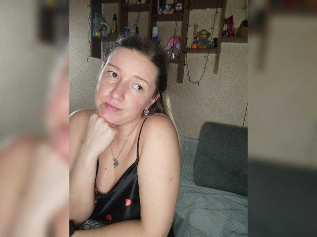 Live sex webcam photo for Vvainona #277543878