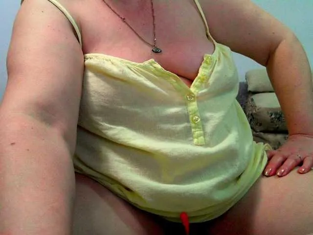 Live sex webcam photo for Vyka-Vyka #272958102