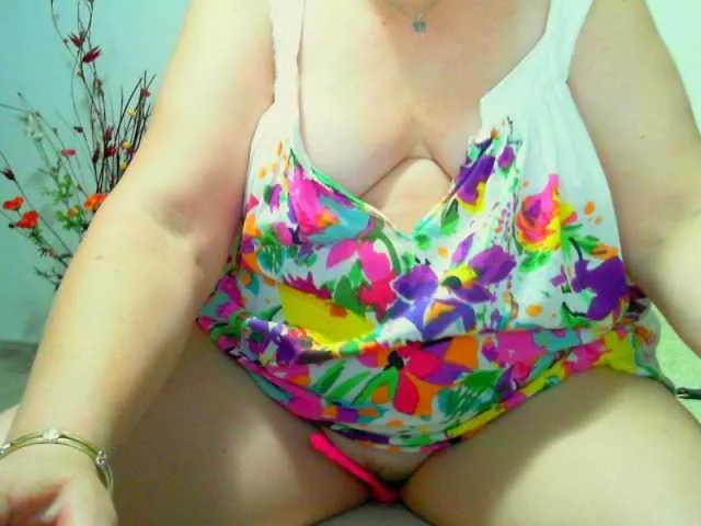 Live sex webcam photo for Vyka-Vyka #275815670