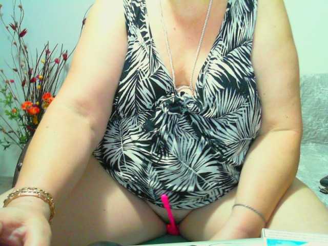 Live sex webcam photo for Vyka-Vyka #275978565