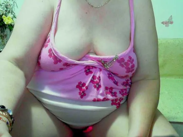 Live sex webcam photo for Vyka-Vyka #277853504