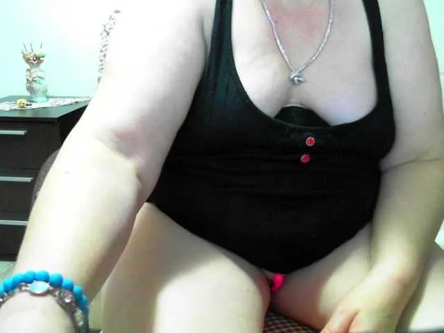 Live sex webcam photo for Vyka-Vyka #278131018