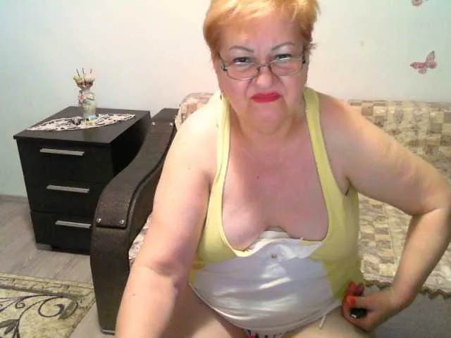 Live sex webcam photo for Vyka-Vyka #278277298