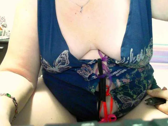 Live sex webcam photo for Vyka-Vyka #290010787