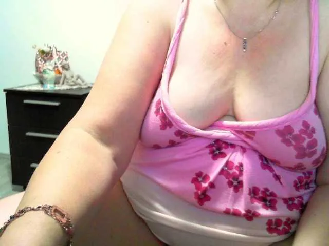 Live sex webcam photo for Vyka-Vyka #290018126