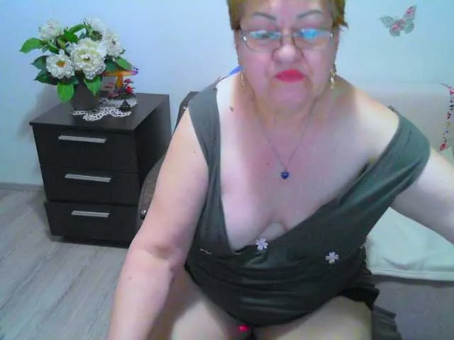 Live sex webcam photo for Vyka-Vyka #290735031