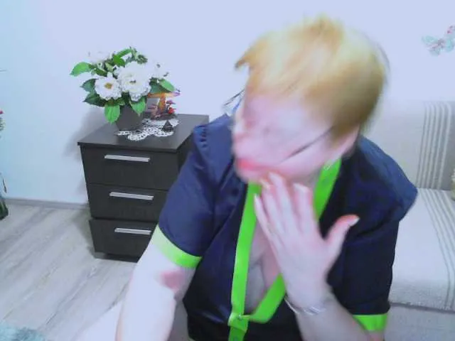 Live sex webcam photo for Vyka-Vyka #290754143