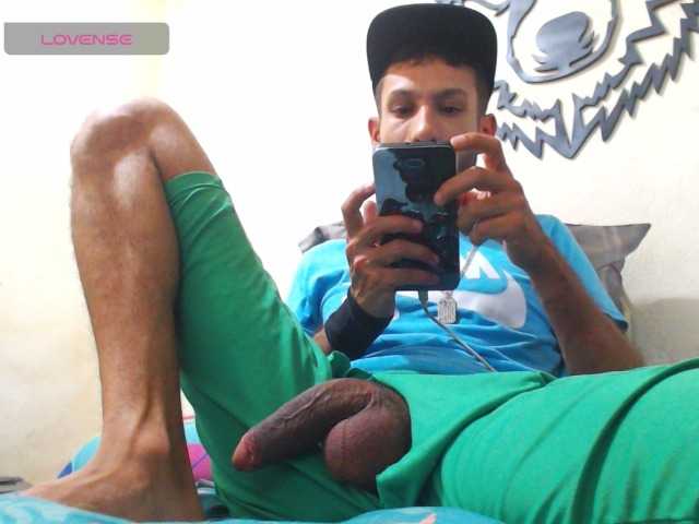 Live sex webcam photo for WILBIGCOCK #290707840