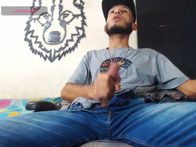 Live sex webcam photo for WILBIGCOCK #290874257