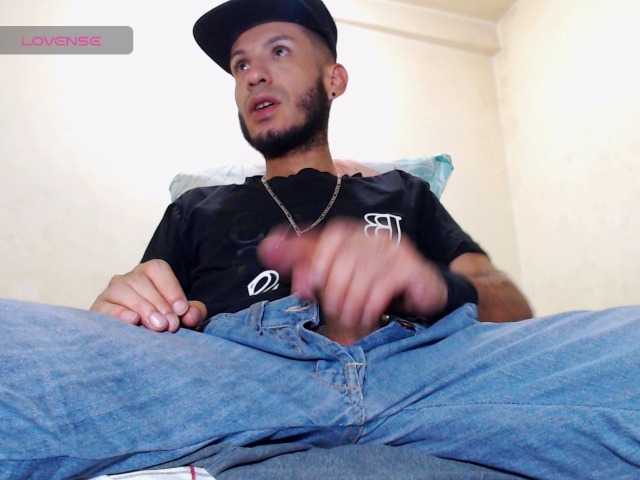 Live sex webcam photo for WILBIGCOCK #291224366