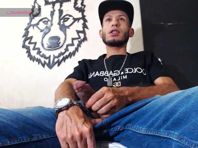 Live sex webcam photo for WILBIGCOCK #291315934