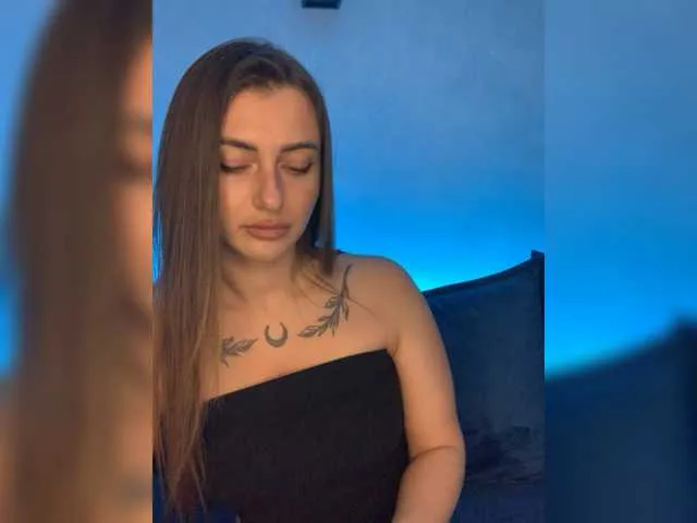 Live sex webcam photo for WILDGIRL #277079524