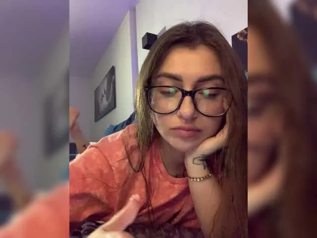 Live sex webcam photo for WILDGIRL #290406150