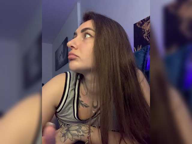 Live sex webcam photo for WILDGIRL #290542303