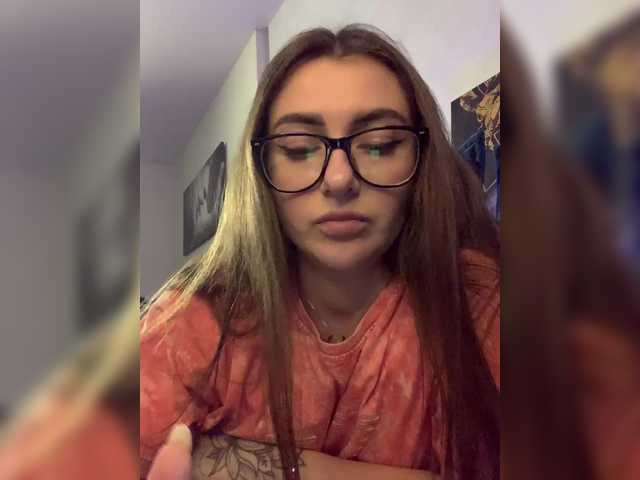 Live sex webcam photo for WILDGIRL #290556226