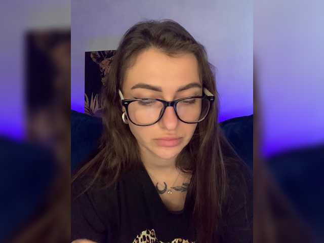 Live sex webcam photo for WILDGIRL #290595582