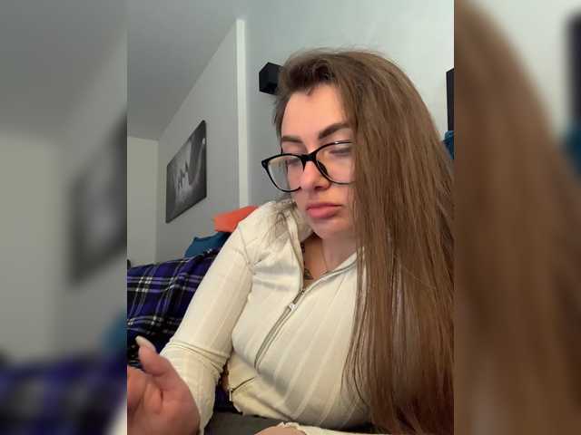 Live sex webcam photo for WILDGIRL #290629093