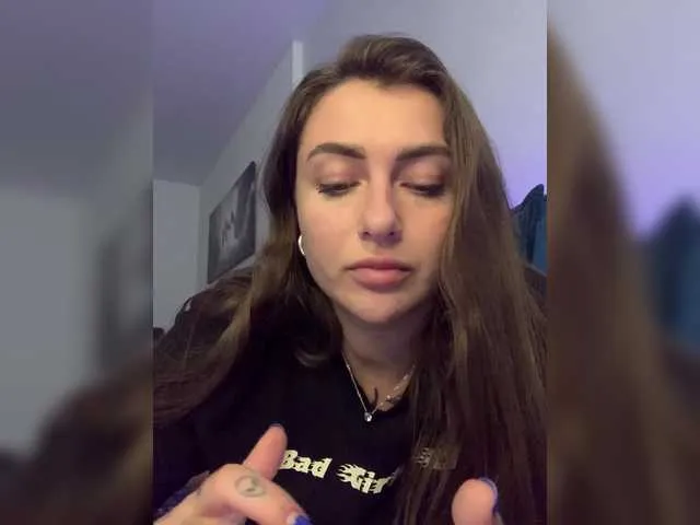 Live sex webcam photo for WILDGIRL #290828149