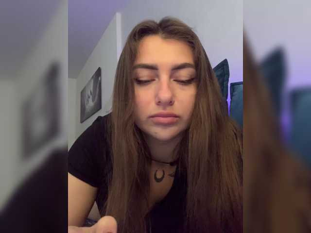 Live sex webcam photo for WILDGIRL #291265915