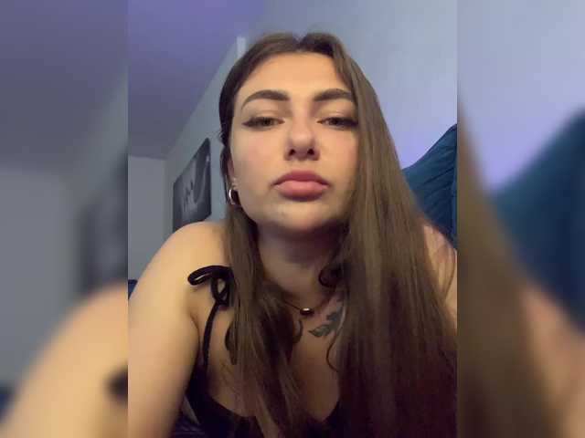 Live sex webcam photo for WILDGIRL #291284379