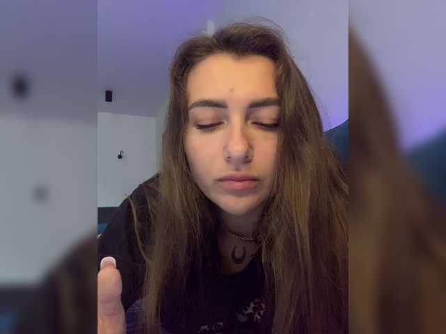 Live sex webcam photo for WILDGIRL #291493651