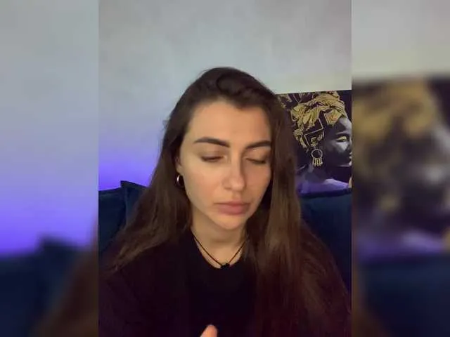 Live sex webcam photo for WILDGIRL #292215908