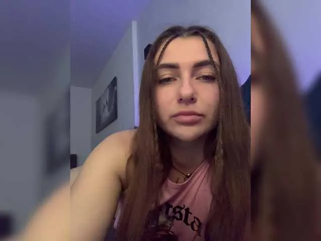 Live sex webcam photo for WILDGIRL #292254831