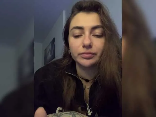 Live sex webcam photo for WILDGIRL #292283537