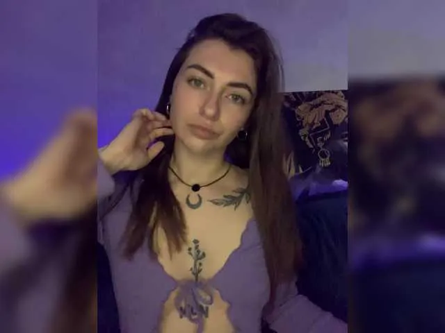 Live sex webcam photo for WILDGIRL #292327631