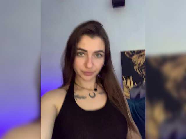 Live sex webcam photo for WILDGIRL #292335580