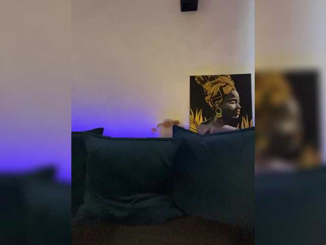 Live sex webcam photo for WILDGIRL #292360613