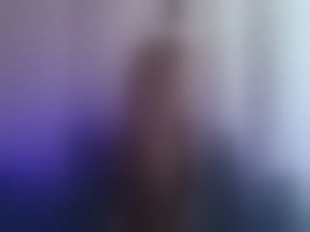 Live sex webcam photo for WILDGIRL #293342438