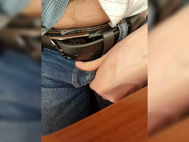 Live sex webcam photo for WWoollff75 #273135902