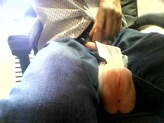 Live sex webcam photo for WWoollff75 #273886927