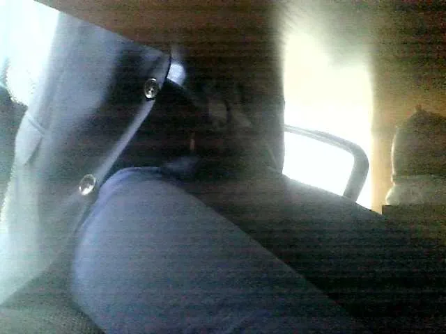 Live sex webcam photo for WWoollff75 #276872395