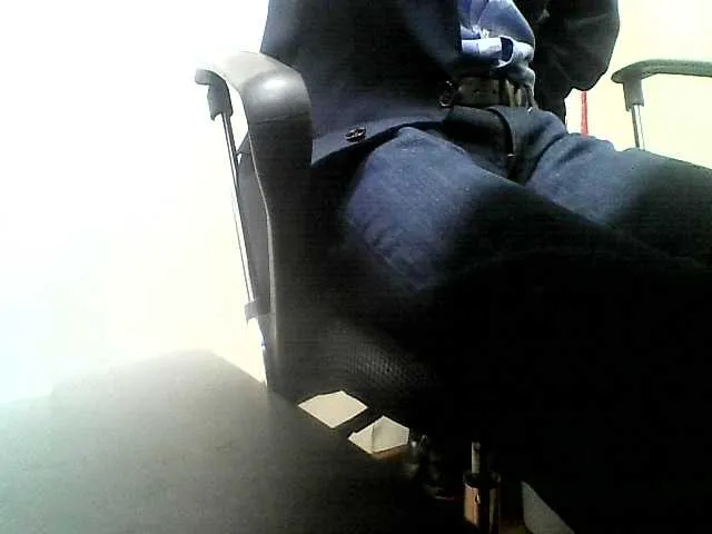 Live sex webcam photo for WWoollff75 #277083936