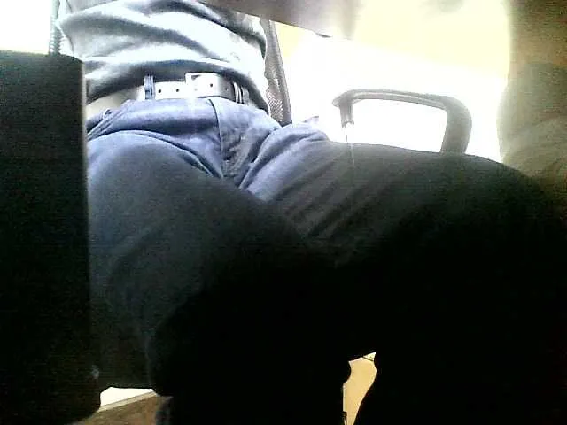 Live sex webcam photo for WWoollff75 #277606928