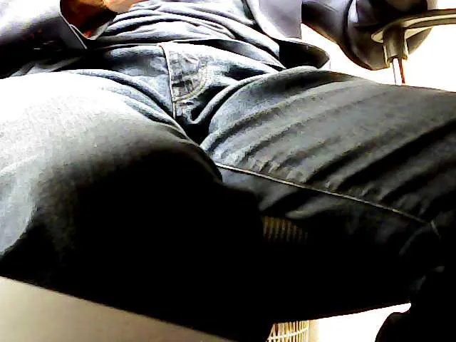 Live sex webcam photo for WWoollff75 #278285937