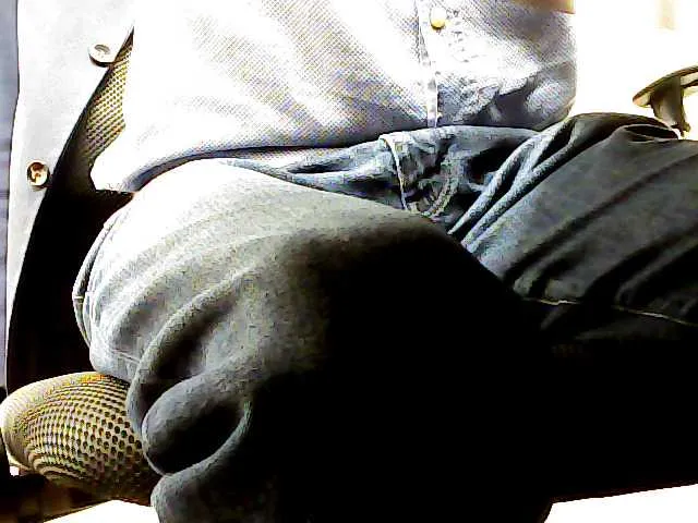 Live sex webcam photo for WWoollff75 #289428549