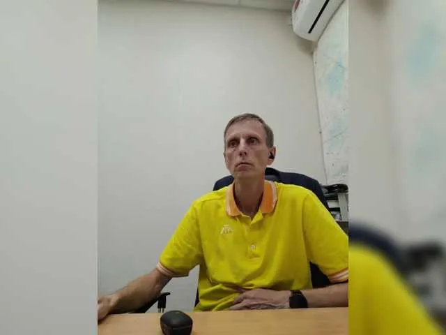 Live sex webcam photo for WWoollff75 #289685940