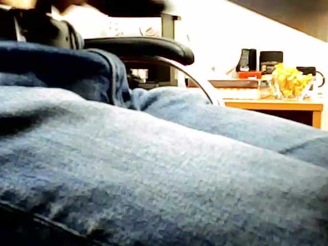 Live sex webcam photo for WWoollff75 #290893621