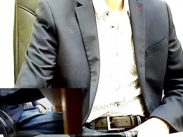 Live sex webcam photo for WWoollff75 #290935231