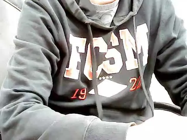 Live sex webcam photo for WWoollff75 #290948870