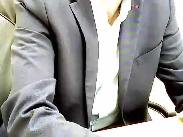 Live sex webcam photo for WWoollff75 #291021434